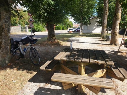 J14 Pause déjeuner à Isômes (52)