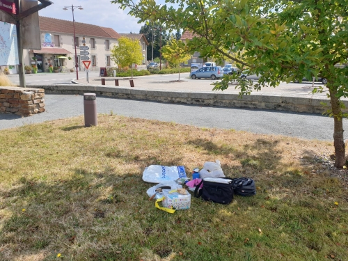 J6 Pause déjeuner à Chénérailles