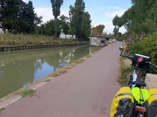 J41 Sur le canal de la Robine